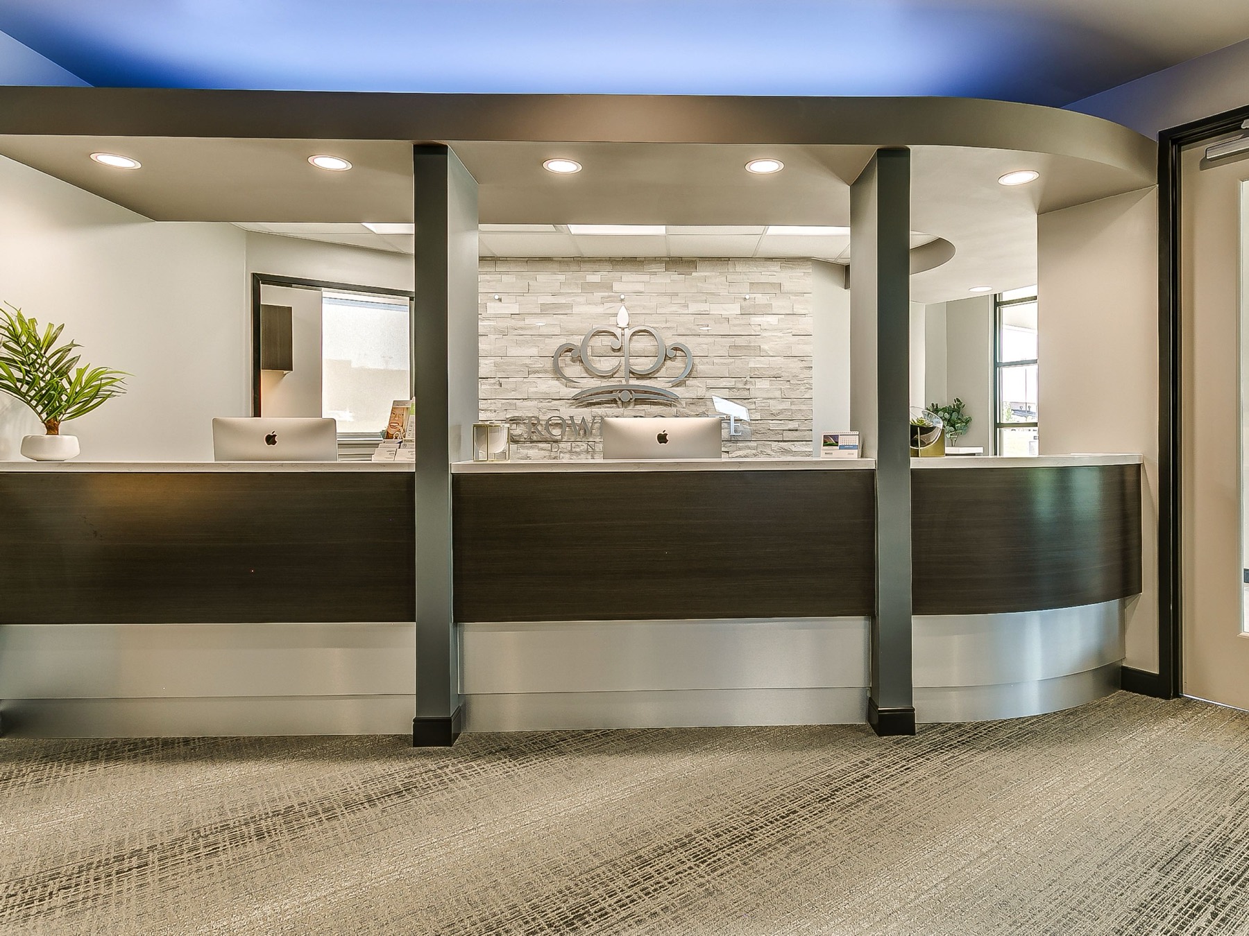 Front desk at Crown Pointe Dentistry